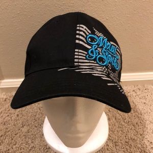 Maui & Sons Boys Hat. Size XL